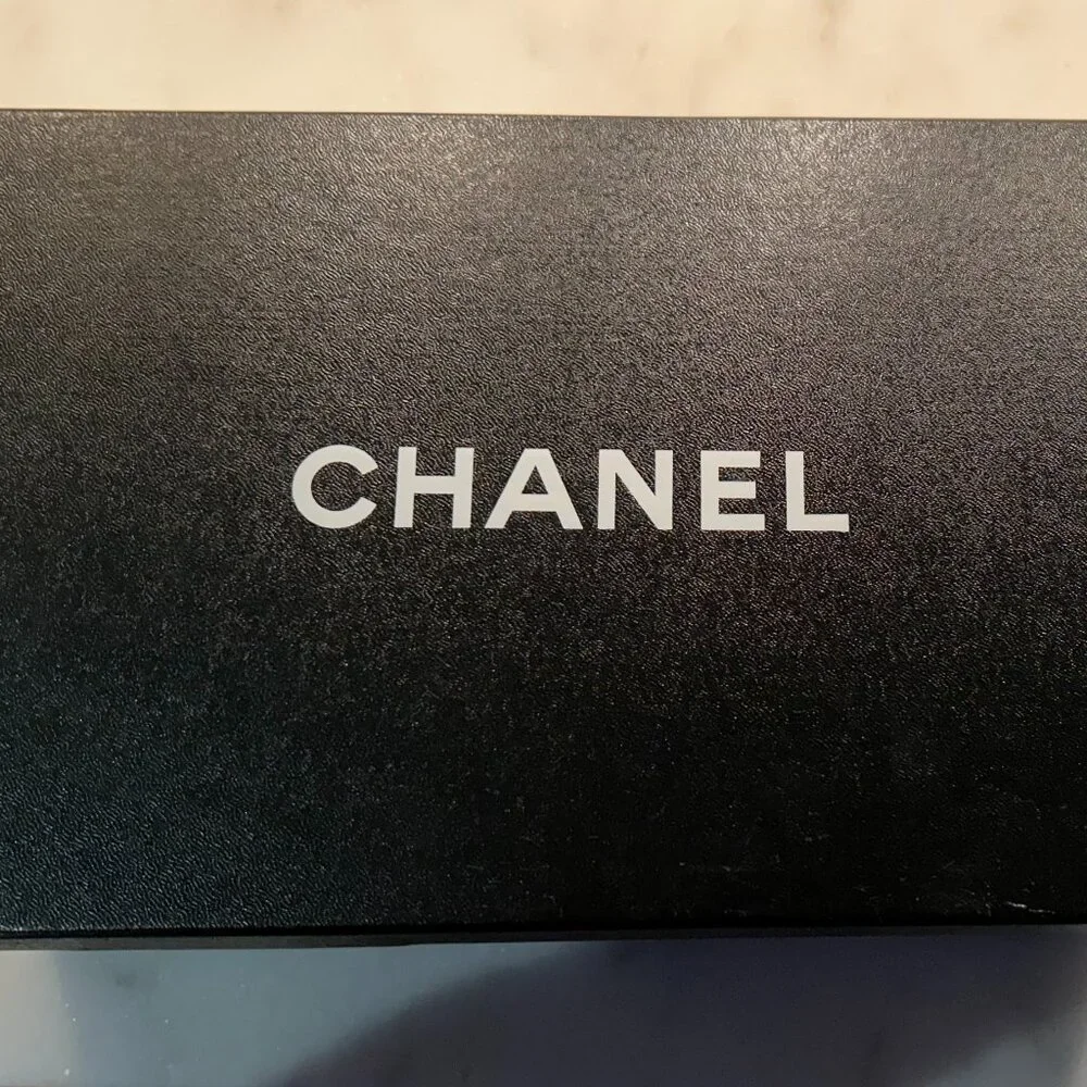 CHANEL T Strap Mary Jane Cap Toe Heels Black Tan Leather CC Logo Pumps 38.8 US8